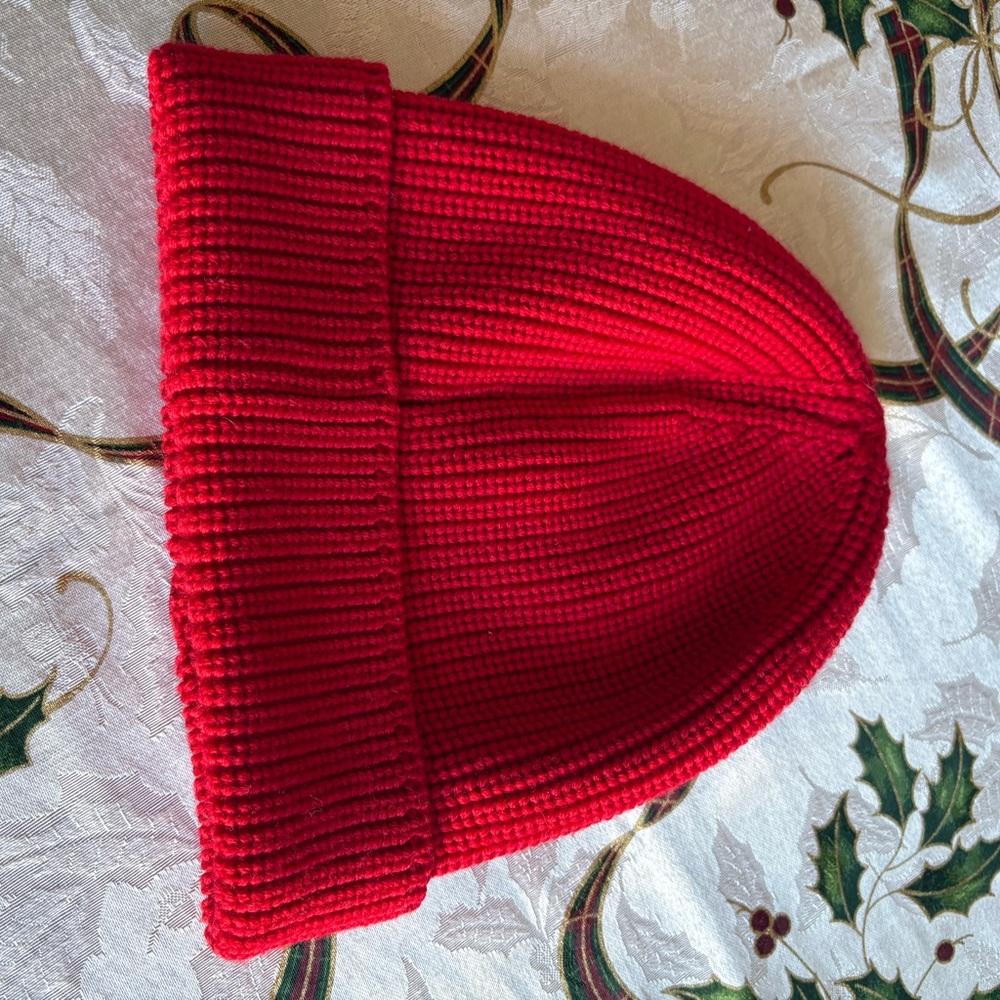 Canada Goose Red Knit Beanie - Picture 4 of 7
